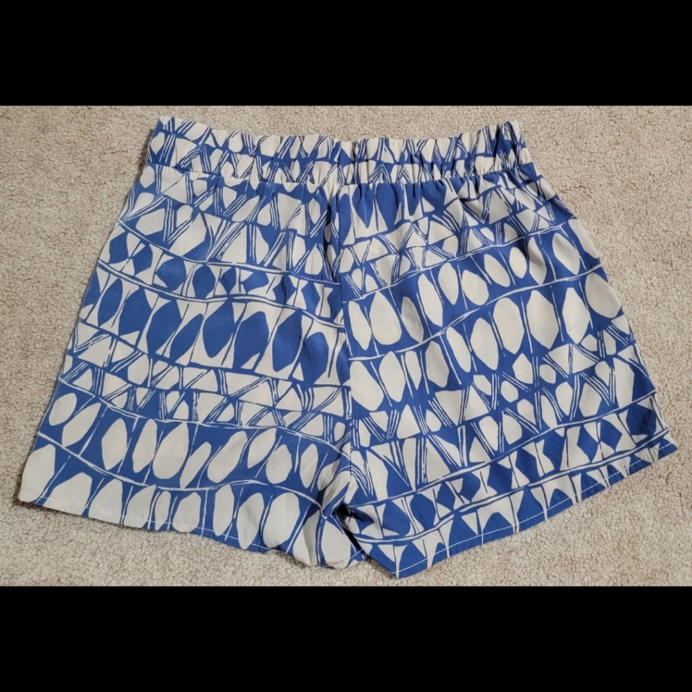 My Beloved dressy shorts Size S - Picture 2 of 3